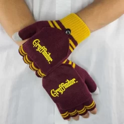 Cinereplicas Harry Potter Gloves (Fingerless) Gryffindor -Professional Harry Potter Product Store cinereplicas hpe60051 harry potter gloves fingerless gryffindor 4