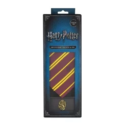 Cinereplicas Harry Potter Tie & Metal Pin Deluxe Box Gryffindor -Professional Harry Potter Product Store cinereplicas hpe60063 harry potter tie metal pin deluxe box gryffind 4