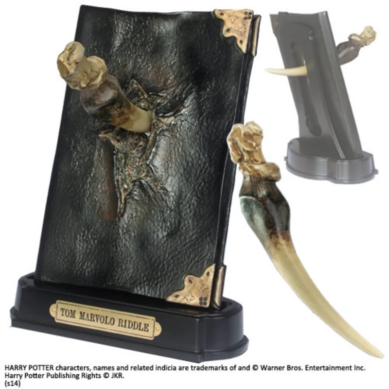 Noble Collection Harry Potter Replica 1/1 Basilisk Fang And Tom Riddle Diary 3 Noble Collection Harry Potter Replica 1/1 Basilisk Fang And Tom Riddle Diary - Image 3