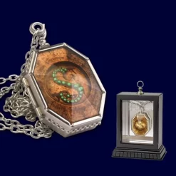 Noble Collection Harry Potter Replica 1/1 The Horcrux Locket